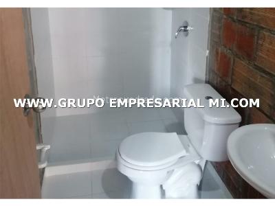 Apartamento de 2 alcobas en venta en Las Lomitas, Sabaneta, 55 m² · foto 11 de 17