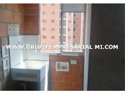 Apartamento de 2 alcobas en venta en Las Lomitas, Sabaneta, 55 m² · foto 12 de 17