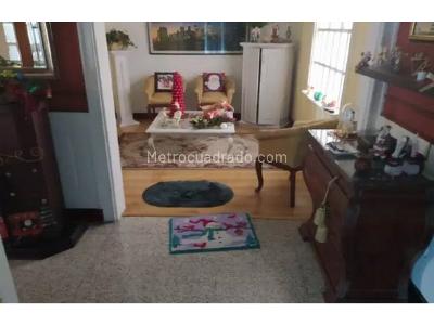Casa de 4 alcobas en venta en La Castellana, Medellín, 306 m² · foto 5 de 17