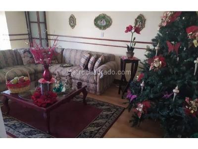 Casa de 4 alcobas en venta en La Castellana, Medellín, 306 m² · foto 10 de 17
