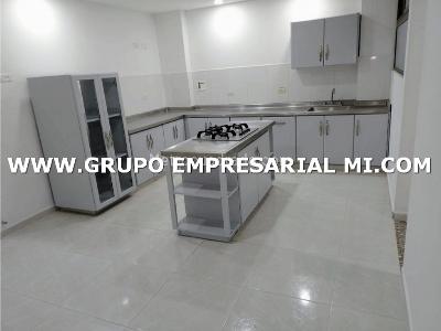 Apartamento de 5 alcobas en venta en Estadio, Medellín, 165 m² · foto 3 de 15