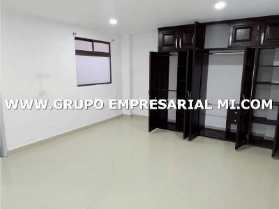 Apartamento de 5 alcobas en venta en Estadio, Medellín, 165 m² · foto 5 de 15