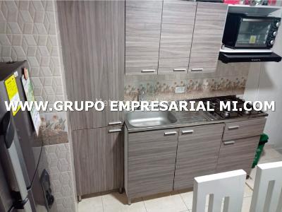 Casa de 5 alcobas en venta en Robledo, Medellín, 250 m² · foto 3 de 7