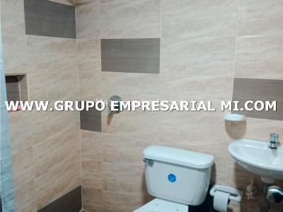 Casa de 5 alcobas en venta en Robledo, Medellín, 250 m² · foto 7 de 7
