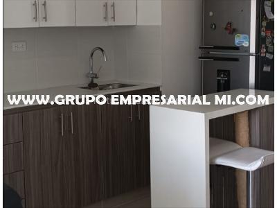 Apartamento en venta en Itagui, Medellín · foto 2 de 12