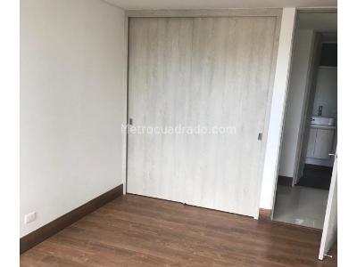 Apartamento de 2 alcobas en venta en Las Lomitas, Sabaneta, 78 m² · foto 4 de 20
