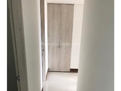 Apartamento de 2 alcobas en venta en Las Lomitas, Sabaneta, 78 m² · foto 15 de 20