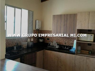 Apartamento en venta en La America, Medellín · foto 2 de 15