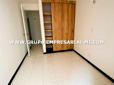 Apartamento en venta en Laureles, Medellín · foto 4 de 13