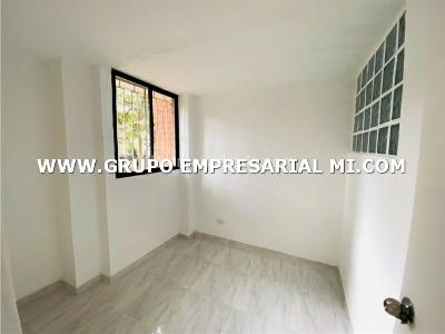 Apartamento en venta en Laureles, Medellín · foto 6 de 13