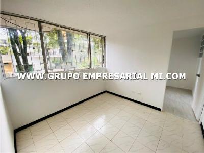 Apartamento en venta en Laureles, Medellín · foto 7 de 13