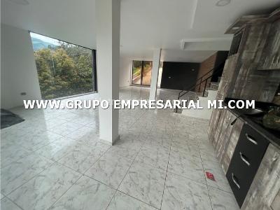 Casa de 3 alcobas en venta en San Cristobal, Medellín, 170 m² · foto 6 de 9