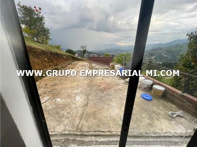 Casa de 3 alcobas en venta en San Cristobal, Medellín, 170 m² · foto 9 de 9