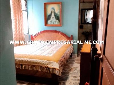 Apartamento de 4 alcobas en venta en Conquistadores, Medellín, 144 m² · foto 7 de 12