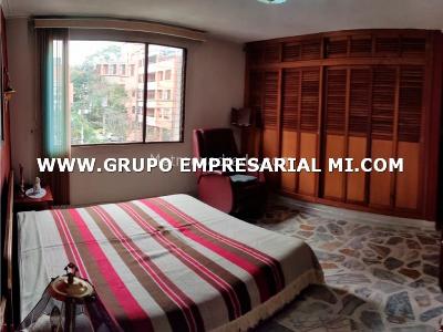 Apartamento de 4 alcobas en venta en Conquistadores, Medellín, 144 m² · foto 9 de 12
