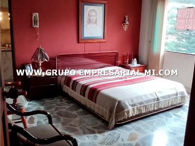Apartamento de 4 alcobas en venta en Conquistadores, Medellín, 144 m² · foto 11 de 12
