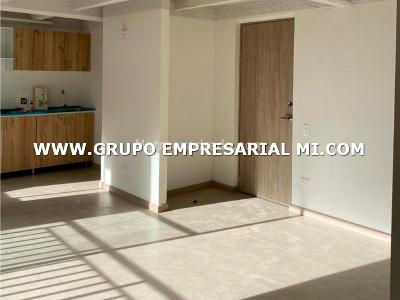 Apartamento de 3 alcobas en venta en Las Lomitas, Sabaneta, 60 m² · foto 2 de 12
