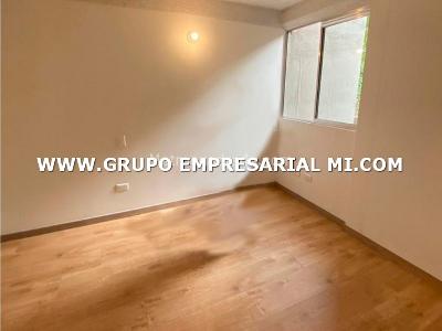 Apartamento de 3 alcobas en venta en Las Lomitas, Sabaneta, 60 m² · foto 7 de 12