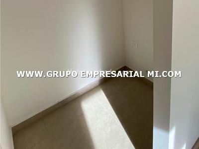 Apartamento de 3 alcobas en venta en Las Lomitas, Sabaneta, 60 m² · foto 10 de 12