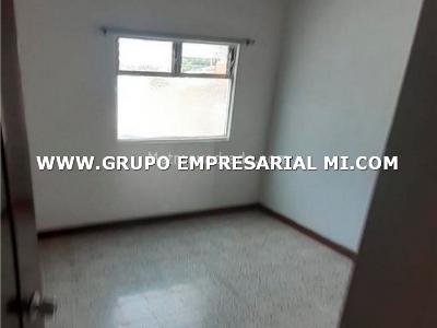 Apartamento en venta en Calasanz, Medellín · foto 10 de 15