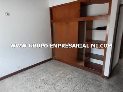Apartamento en venta en Calasanz, Medellín · foto 3 de 15