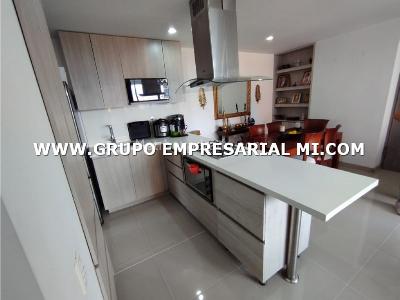 Apartamento de 2 alcobas en venta en El Chingui, Envigado, 82 m² · foto 2 de 14