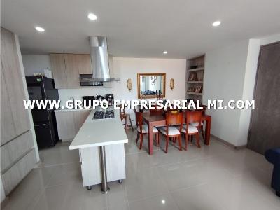 Apartamento de 2 alcobas en venta en El Chingui, Envigado, 82 m² · foto 4 de 14