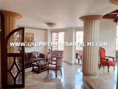 Apartamento de 4 alcobas en venta en Laureles, Medellín, 320 m² · foto 3 de 11