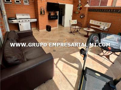 Apartamento de 4 alcobas en venta en Laureles, Medellín, 320 m² · foto 8 de 11