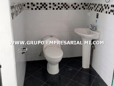 Apartamento de 3 alcobas en venta en El Velodromo, Medellín, 173 m² · foto 10 de 11