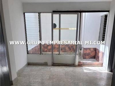 Apartamento de 3 alcobas en venta en El Velodromo, Medellín, 173 m² · foto 11 de 11