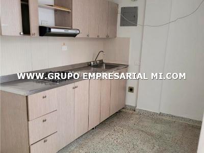 Apartamento de 3 alcobas en venta en El Velodromo, Medellín, 173 m² · foto 2 de 11
