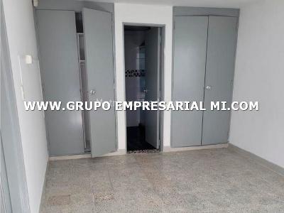 Apartamento de 3 alcobas en venta en El Velodromo, Medellín, 173 m² · foto 5 de 11
