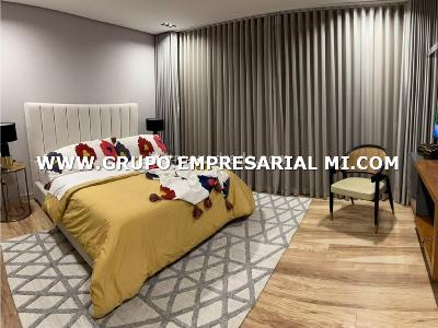 Apartamento de 3 alcobas en venta en El Poblado, Medellín, 162 m² · foto 8 de 11