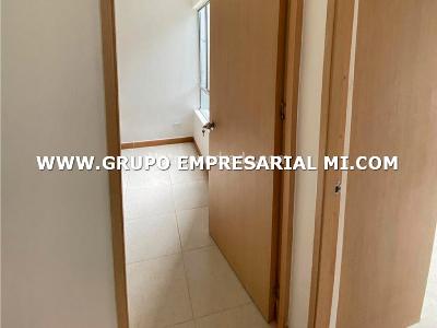 Apartamento de 2 alcobas en venta en Alicate, Itagüí, 56 m² · foto 11 de 18