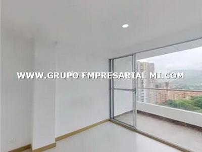 Apartamento de 3 alcobas en venta en La Doctora, Sabaneta, 110 m² · foto 2 de 12