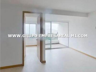 Apartamento de 3 alcobas en venta en La Doctora, Sabaneta, 110 m² · foto 3 de 12