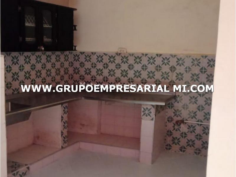 5BR Duplex House for Rent in El Salvador, Medellín