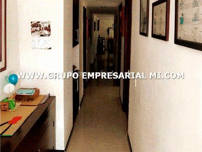 Apartamento de 3 alcobas en venta en Robledo, Medellín, 339 m² · foto 12 de 19