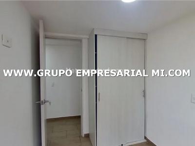Apartamento de 3 alcobas en venta en La Doctora, Sabaneta, 59 m² · foto 10 de 16