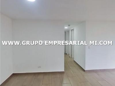 Apartamento de 3 alcobas en venta en La Doctora, Sabaneta, 59 m² · foto 4 de 16