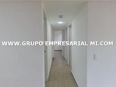 Apartamento de 3 alcobas en venta en La Doctora, Sabaneta, 59 m² · foto 7 de 16