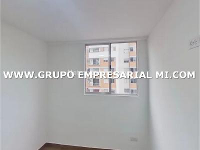 Apartamento de 3 alcobas en venta en La Doctora, Sabaneta, 59 m² · foto 8 de 16