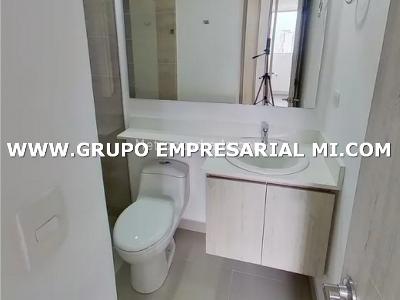 Apartamento de 3 alcobas en venta en Las Lomitas, Sabaneta, 91 m² · foto 17 de 18