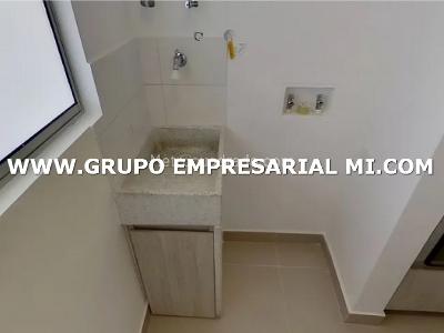 Apartamento de 3 alcobas en venta en Las Lomitas, Sabaneta, 91 m² · foto 18 de 18