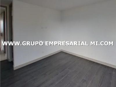 Apartamento de 3 alcobas en venta en Las Lomitas, Sabaneta, 91 m² · foto 8 de 18
