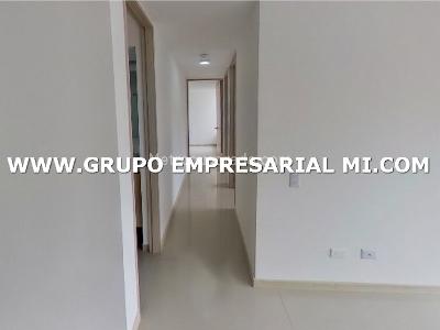 Apartamento de 3 alcobas en venta en Cabañas, Bello, 64 m² · foto 4 de 13