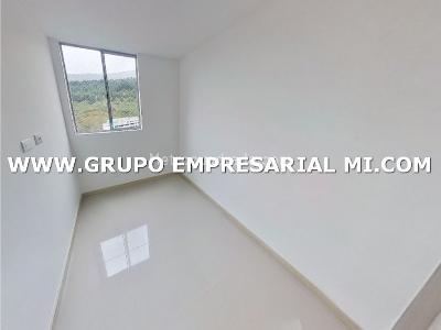 Apartamento de 3 alcobas en venta en Cabañas, Bello, 64 m² · foto 5 de 13