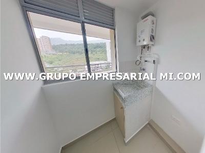Apartamento de 3 alcobas en venta en Cabañas, Bello, 64 m² · foto 8 de 13