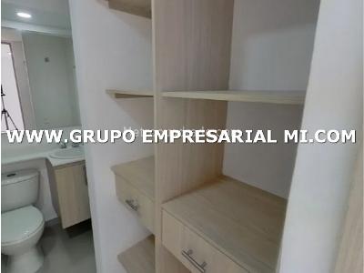 Apartamento de 3 alcobas en venta en Cabañas, Bello, 74 m² · foto 8 de 14